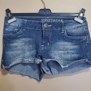 Streetwear society shorts size 3